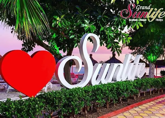Hotel Grand Sunlife 4*