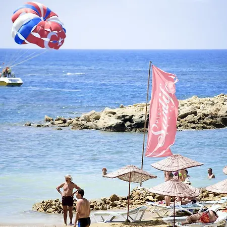 Hotel Grand Sunlife 4*